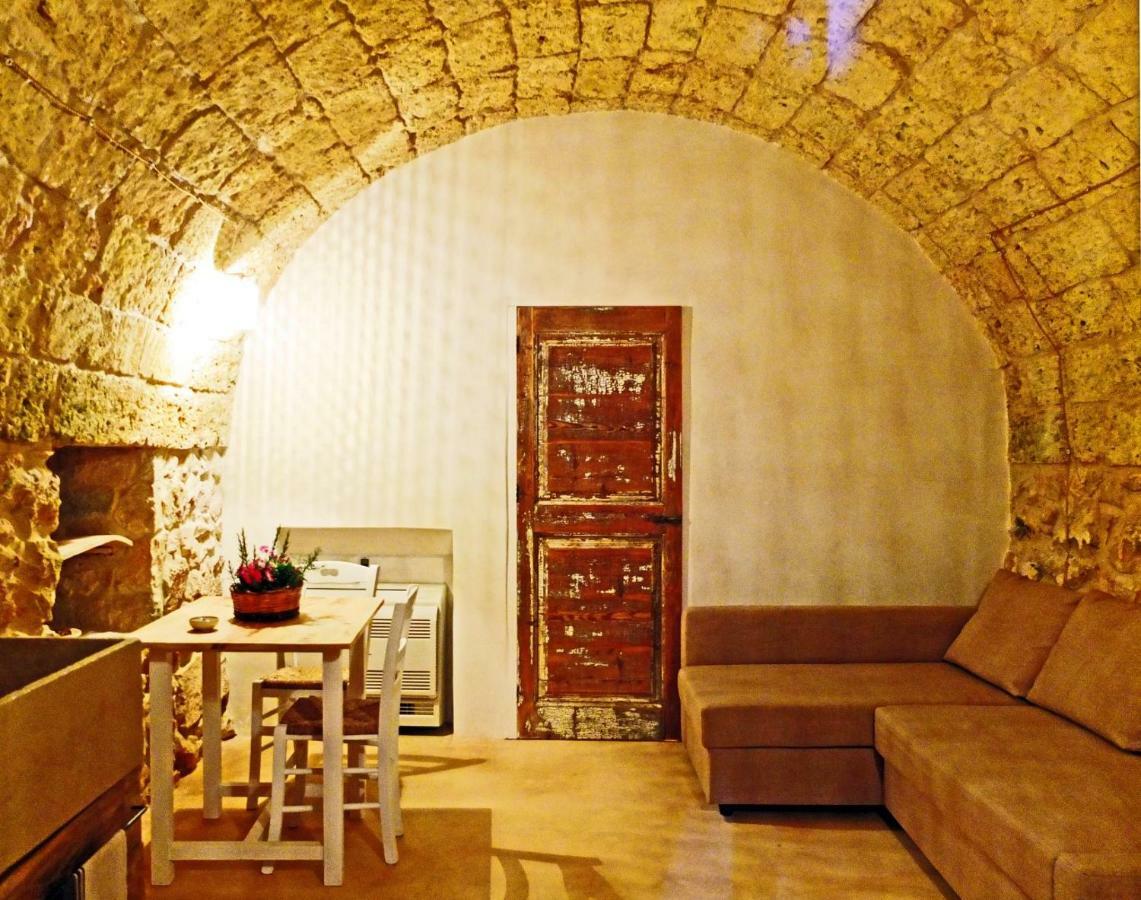 Agriturismo Le Fornelle Триказе Экстерьер фото
